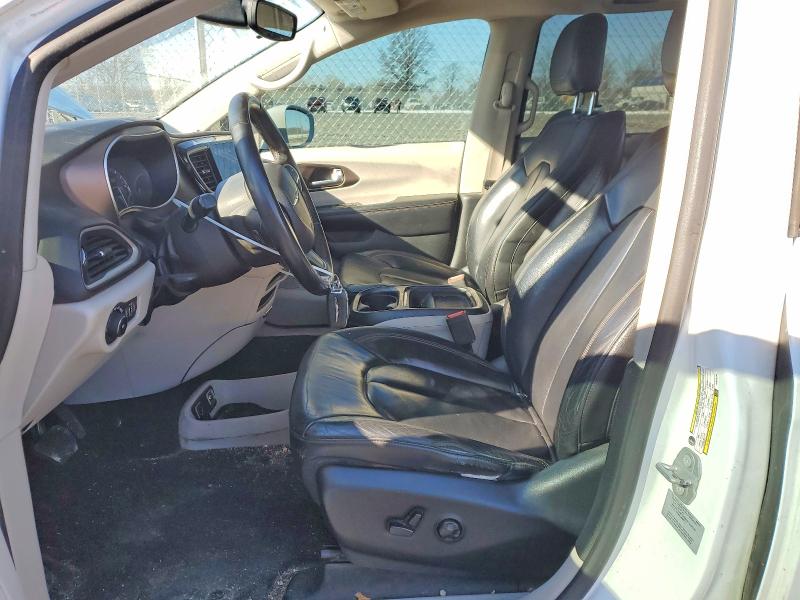 Продажа на аукционе авто 2017 Chrysler Pacifica, vin: 2C4RC1BG4HR670134, номер лота: 76712805