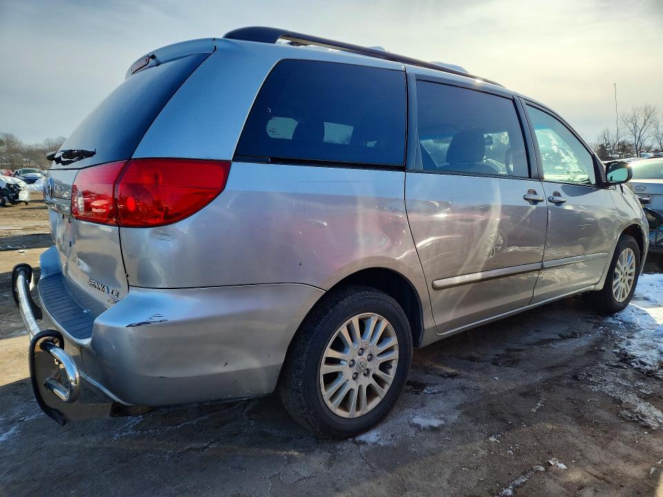 Aukcja sprzedaży 2010 Toyota Sienna, vin: 5TDJK4CC0AS028200, numer aukcji: 75250285