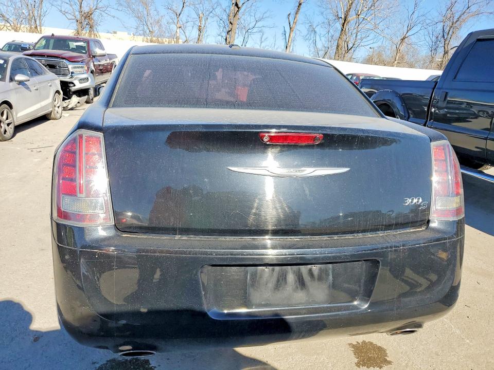 Продажа на аукционе авто 2014 Chrysler 300, vin: 2C3CCABG8EH373136, номер лота: 79217165