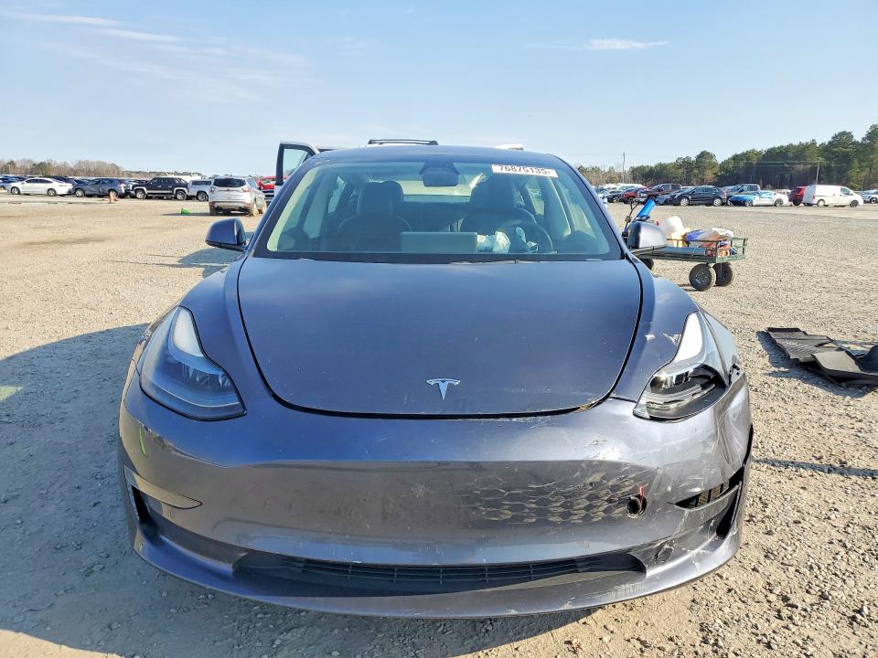Продажа на аукционе авто 2022 Tesla Model 3, vin: 5YJ3E1EB8NF113170, номер лота: 76875135
