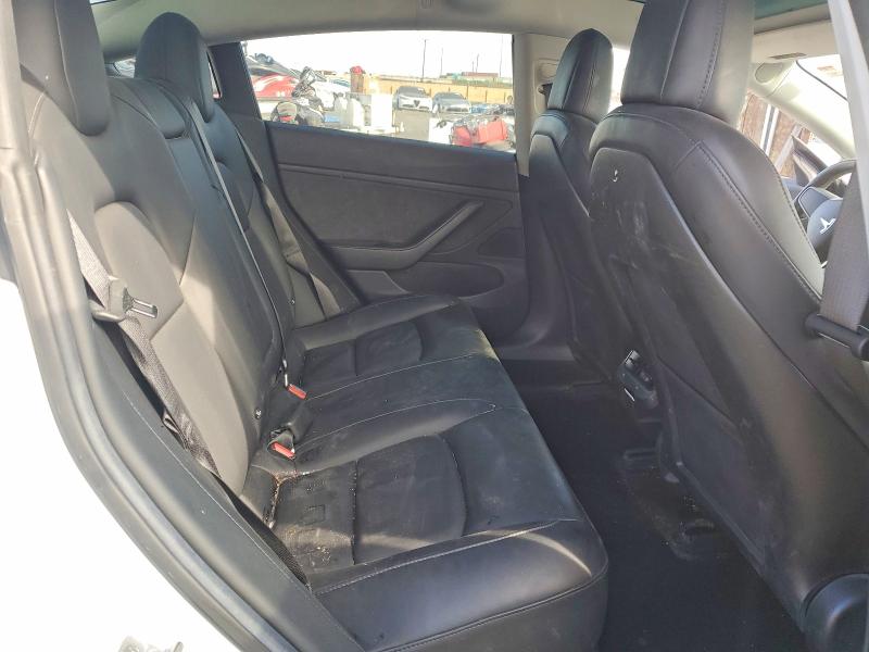 76407305 :رقم المزاد ، 5YJ3E1EA5JF023329 vin ، 2018 Tesla Model 3 مزاد بيع
