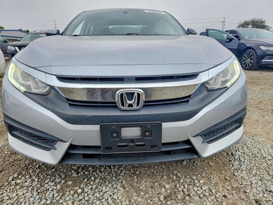 Продаж на аукціоні авто 2017 Honda Civic, vin: 2HGFC2F76HH520469, номер лоту: 77620565