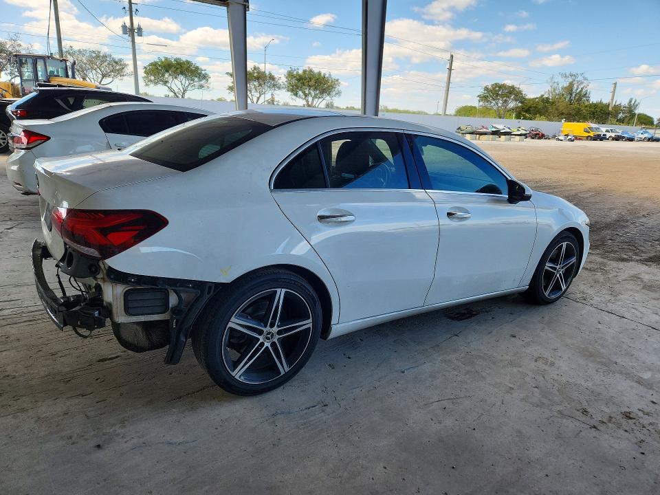 2021 Mercedes-benz A მანქანა იყიდება აუქციონზე, vin: W1K3G4EB9MJ308459, აუქციონის ნომერი: 79007715