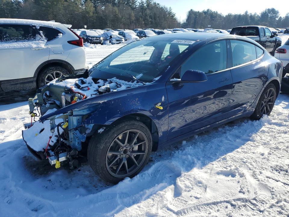 Продажа на аукционе авто 2023 Tesla Model 3, vin: 5YJ3E1EA0PF664722, номер лота: 75647915