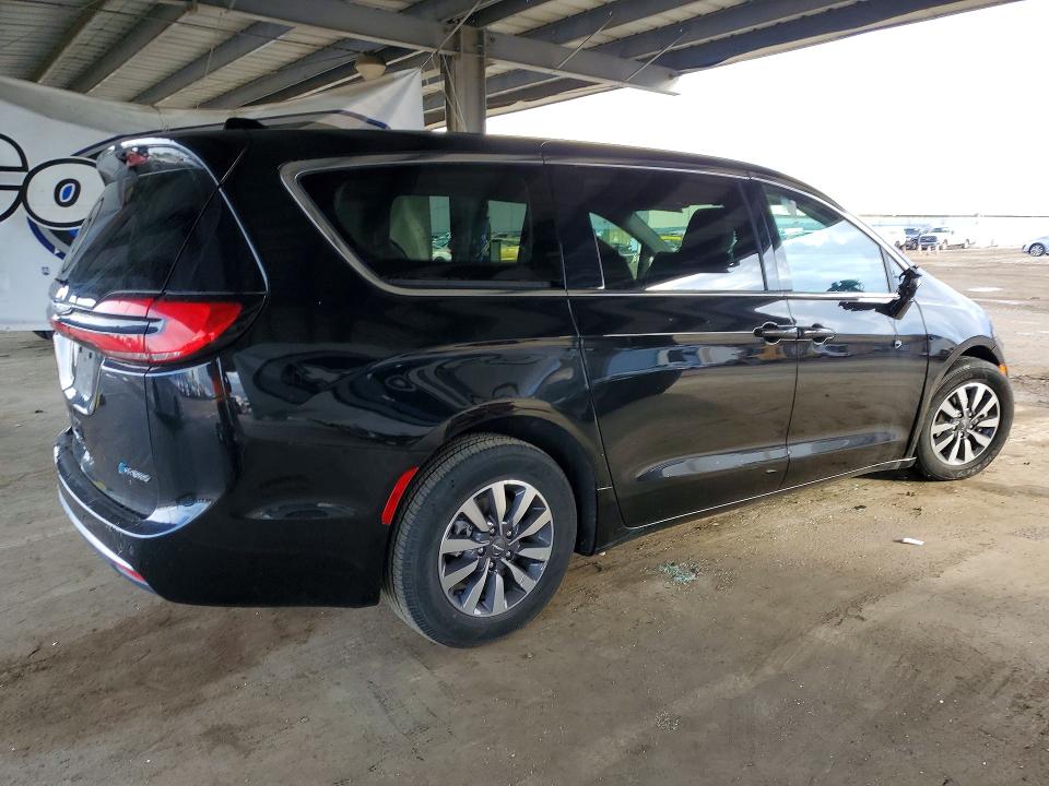 2024 Chrysler Pacifica მანქანა იყიდება აუქციონზე, vin: 2C4RC1S79RR130831, აუქციონის ნომერი: 78612255