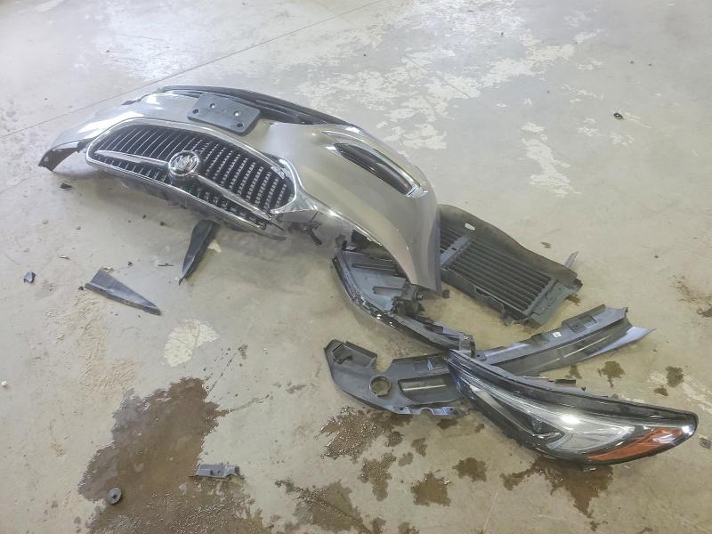 76138105 :رقم المزاد ، 5GAEVAKW3JJ135551 vin ، 2018 Buick Enclave مزاد بيع