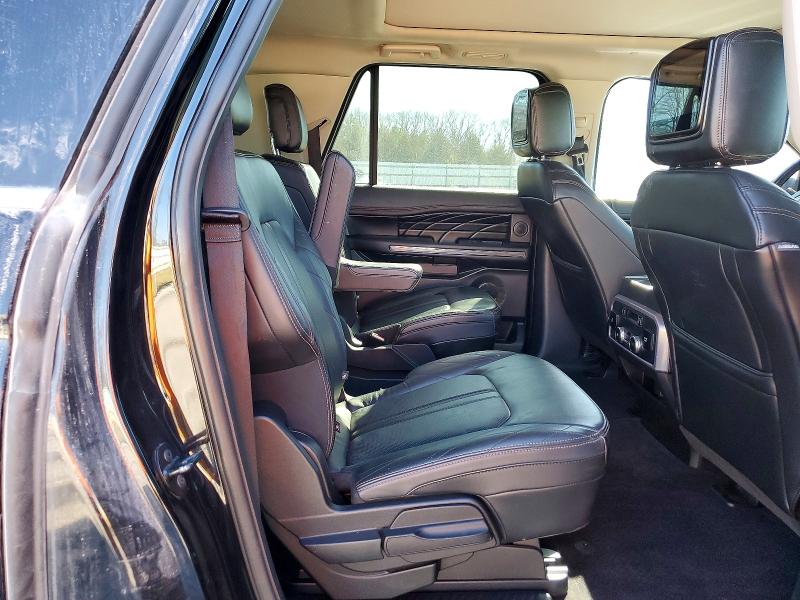 2018 Ford Expedition Max Platinum მანქანა იყიდება აუქციონზე, vin: 1FMJK1MT4JEA17182, აუქციონის ნომერი: 63867865