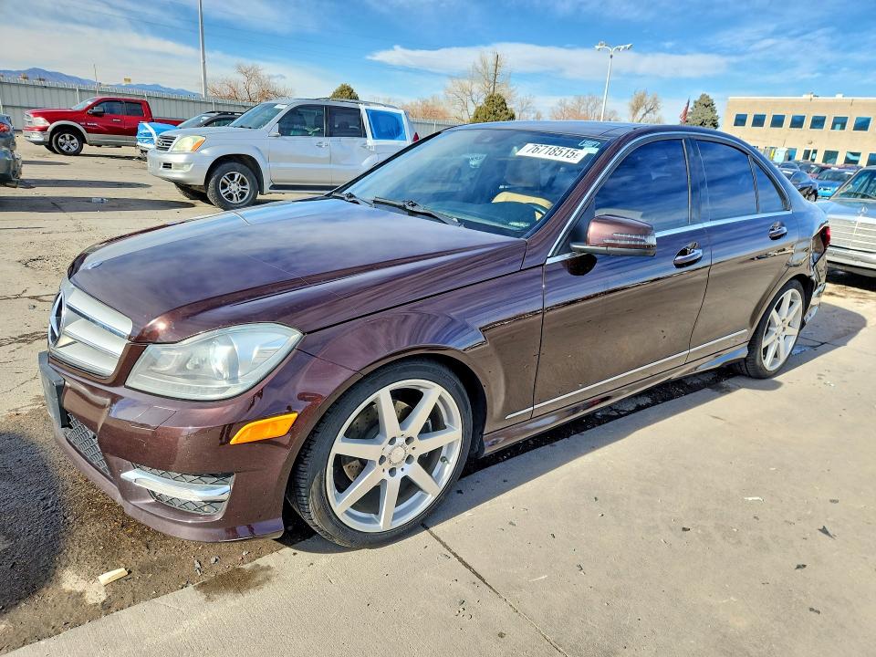 Продажа на аукционе авто 2012 Mercedes-benz C 300 4mat, vin: WDDGF8BB0CF858201, номер лота: 76718515