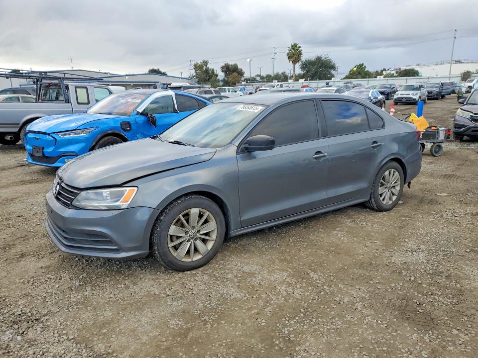 76954615 :رقم المزاد ، 3VW267AJ4GM362344 vin ، 2016 Volkswagen Jetta مزاد بيع