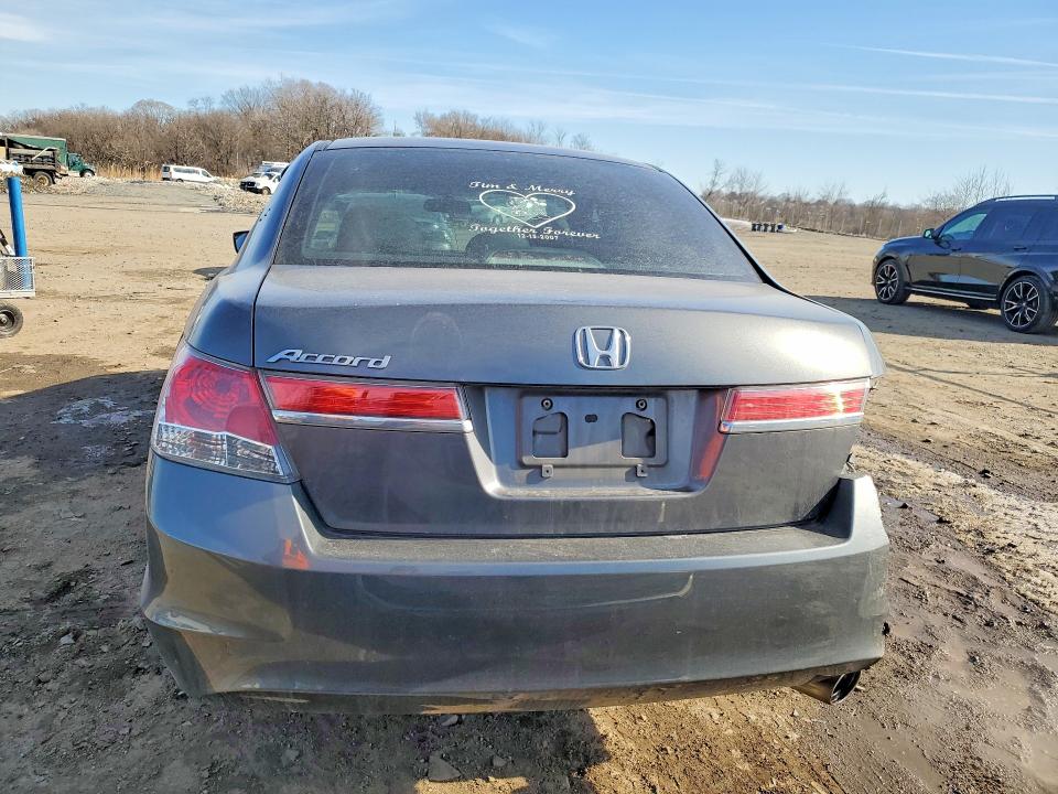 74825495 :رقم المزاد ، 1HGCP2F47CA217172 vin ، 2012 Honda Accord مزاد بيع