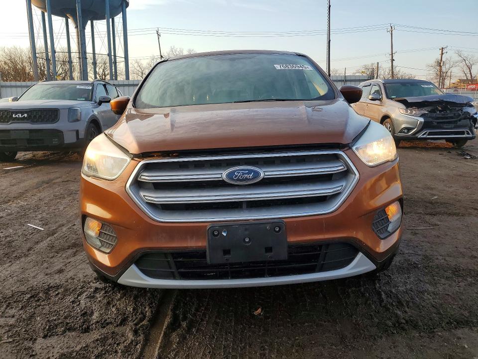 Продажа на аукционе авто 2017 Ford Escape, vin: 1FMCU0GD1HUA37200, номер лота: 76836945