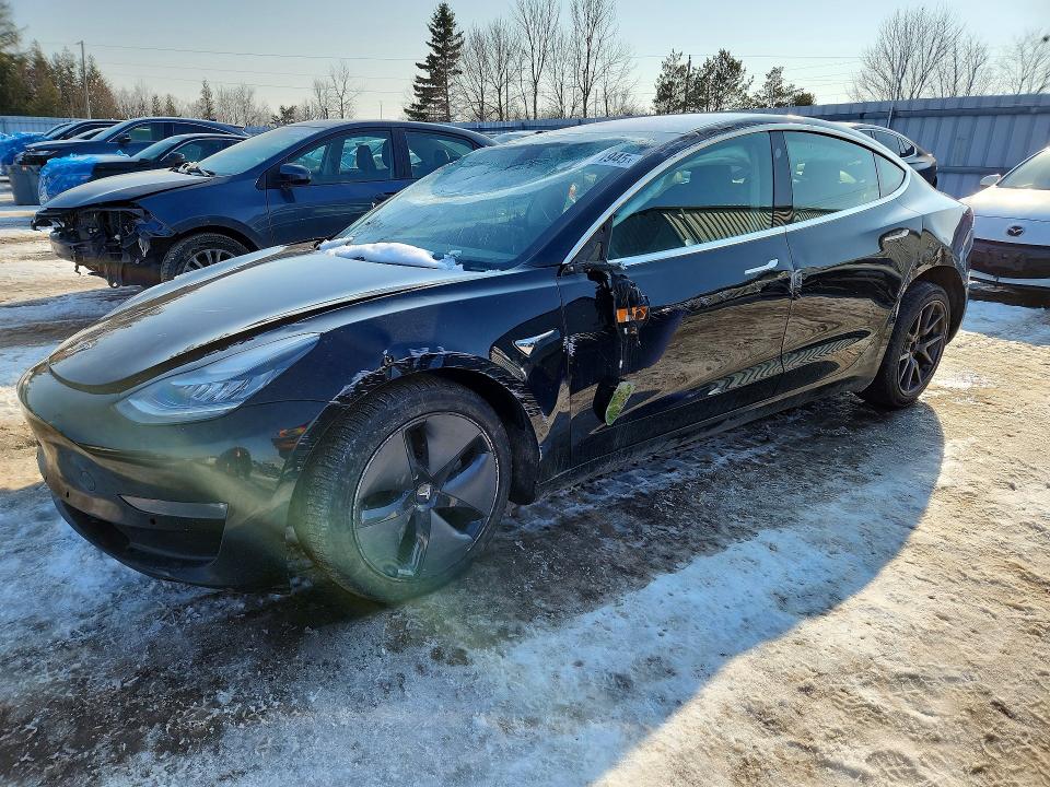 79271945 :رقم المزاد ، 5YJ3E1EB2KF214121 vin ، 2019 Tesla Model 3 مزاد بيع