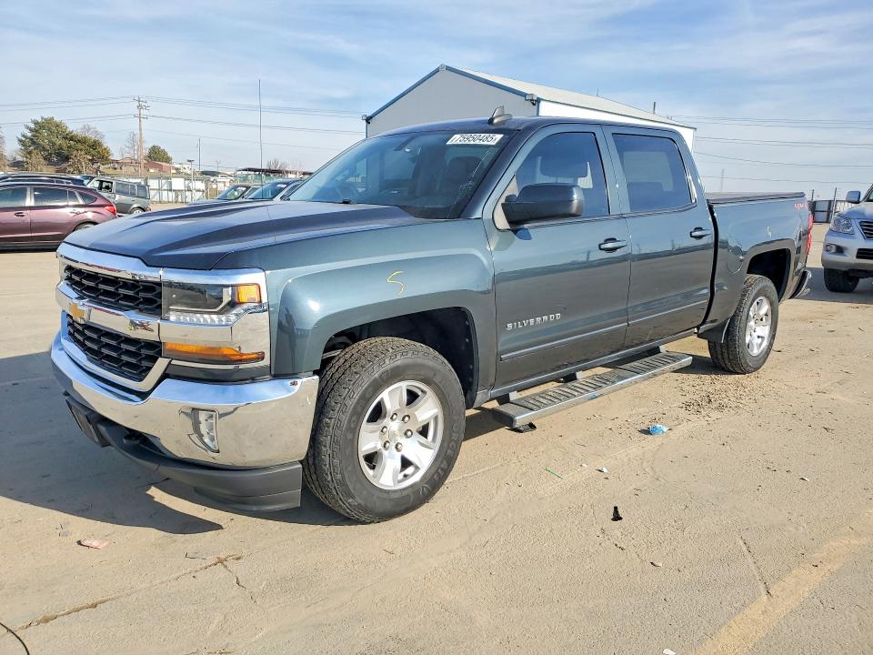 Продажа на аукционе авто 2018 Chevrolet Silverado, vin: 3GCUKREC5JG534322, номер лота: 75950485