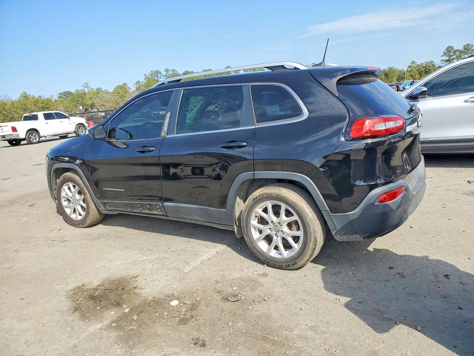 76711095 :رقم المزاد ، 1C4PJLCB6HW571866 vin ، 2017 Jeep Cherokee مزاد بيع