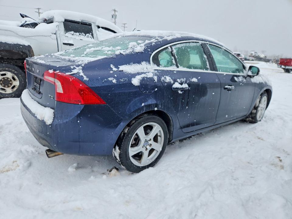 Продажа на аукционе авто 2013 Volvo S60, vin: YV1612FSXD2217426, номер лота: 77010485
