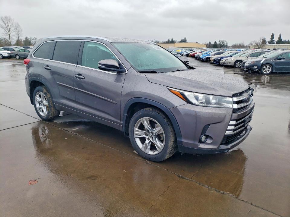 77684605 :رقم المزاد ، 5TDDZRFH8HS440940 vin ، 2017 Toyota Highlander مزاد بيع