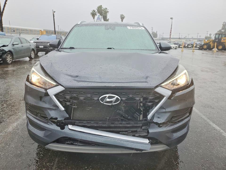 2019 Hyundai Tucson მანქანა იყიდება აუქციონზე, vin: KM8J33AL7KU879199, აუქციონის ნომერი: 75868075