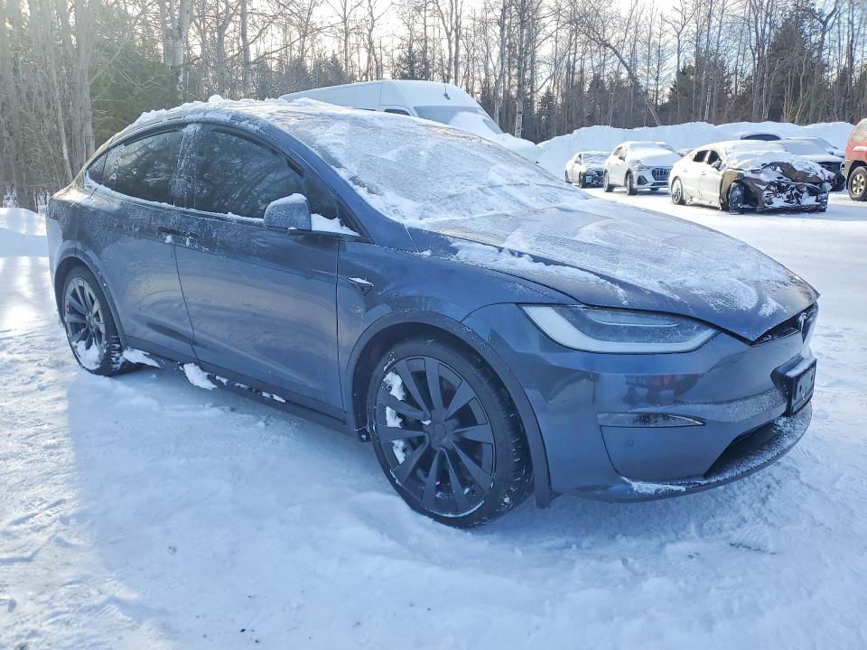 2023 Tesla Model X მანქანა იყიდება აუქციონზე, vin: 7SAXCBE52PF370239, აუქციონის ნომერი: 72842635