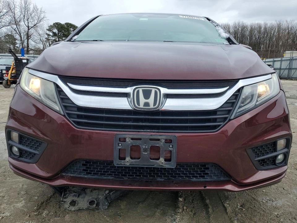 77349775 :رقم المزاد ، 5FNRL6H73JB016599 vin ، 2018 Honda Odyssey مزاد بيع