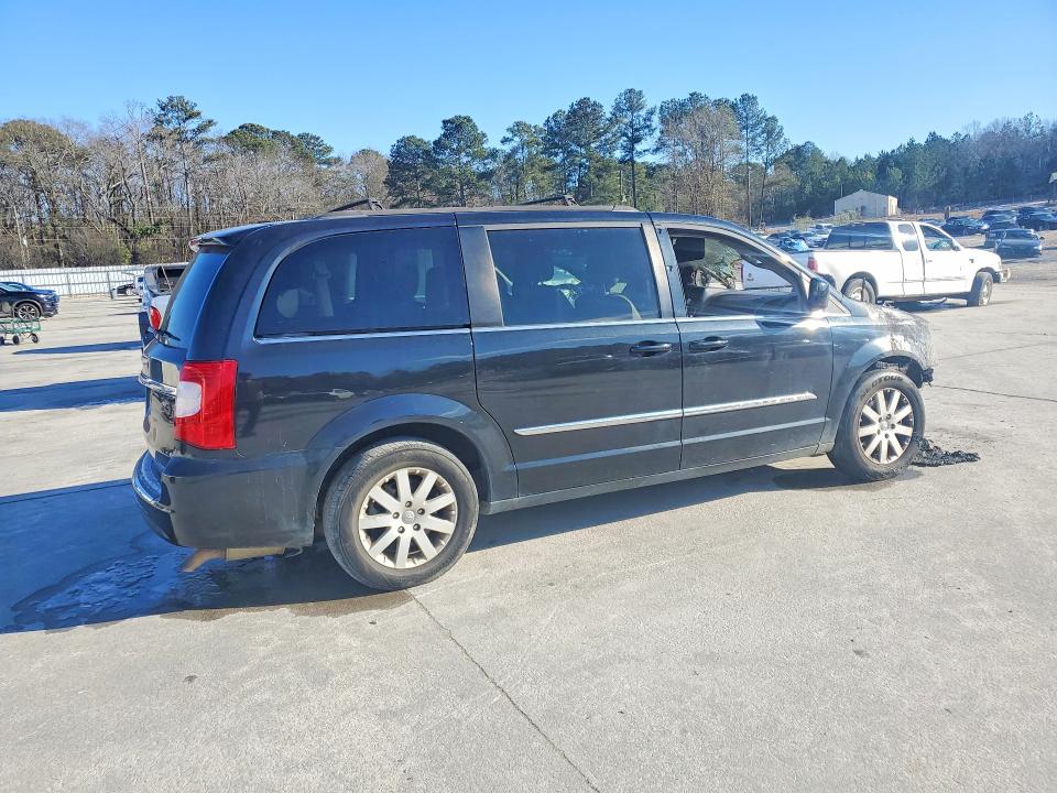 2015 Chrysler Town & Country მანქანა იყიდება აუქციონზე, vin: 2C4RC1BG8FR695213, აუქციონის ნომერი: 75043325