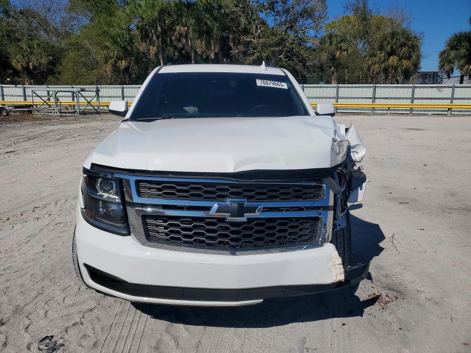 Продажа на аукционе авто 2017 Chevrolet Suburban, vin: 1GNSCHKC5HR344671, номер лота: 76079665