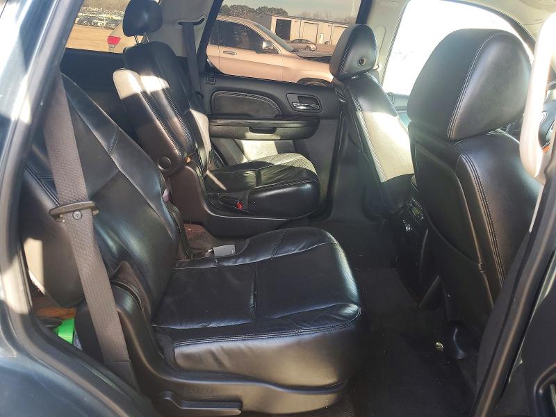 2008 Cadillac Escalade მანქანა იყიდება აუქციონზე, vin: 1GYFK63868R258890, აუქციონის ნომერი: 77870965