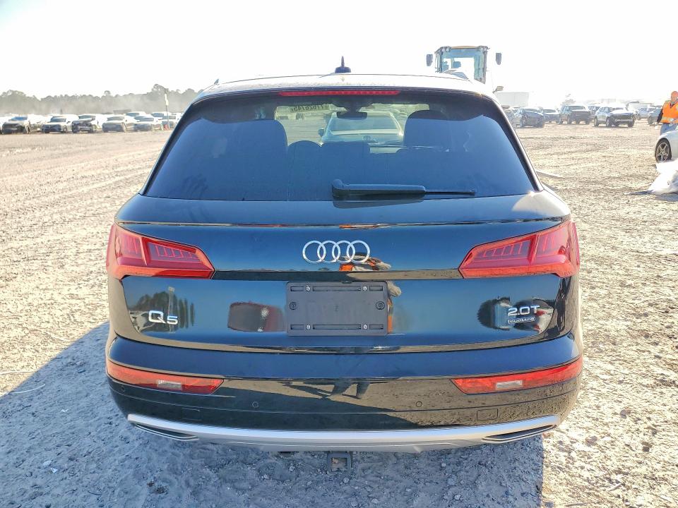 77626745 :رقم المزاد ، WA1BNAFY5J2106506 vin ، 2018 Audi Q5 مزاد بيع