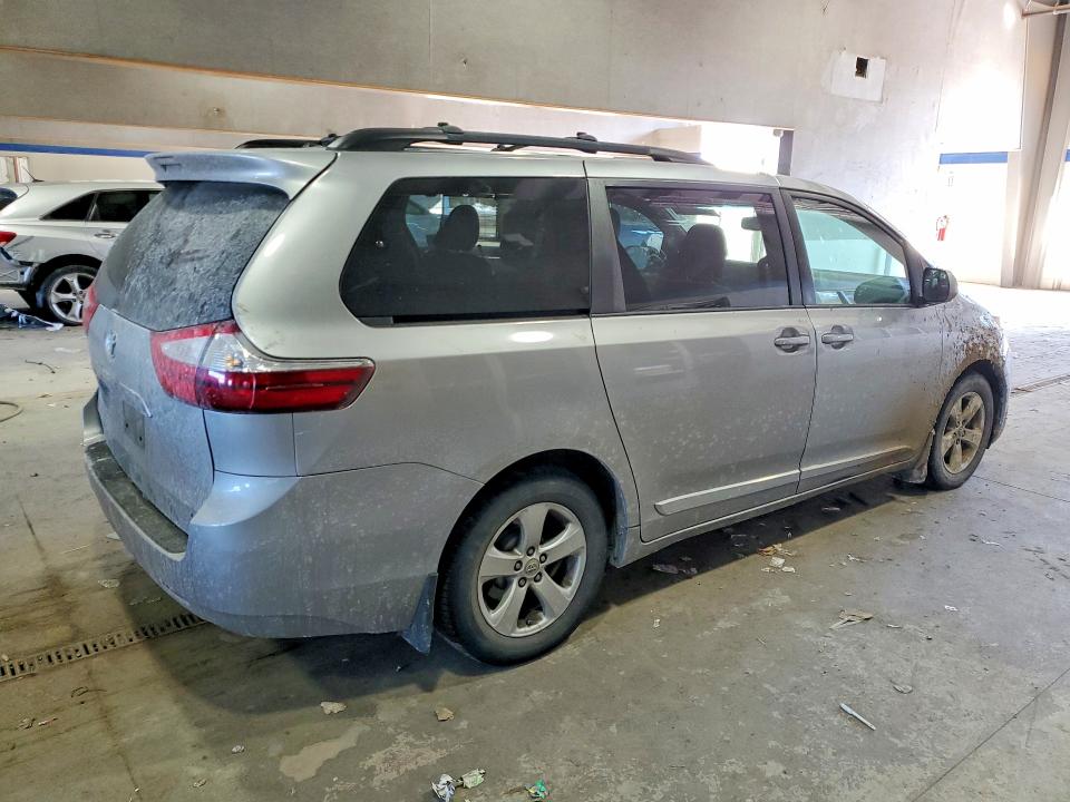 Aukcja sprzedaży 2015 Toyota Sienna, vin: 5TDKK3DC5FS680721, numer aukcji: 76325215
