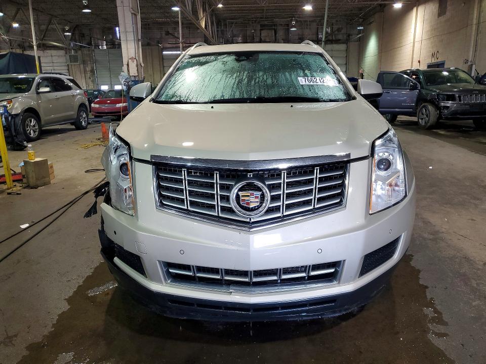 76621235 :رقم المزاد ، 3GYFNBE30FS600068 vin ، 2015 Cadillac Srx مزاد بيع