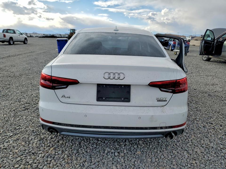 2017 Audi A4 მანქანა იყიდება აუქციონზე, vin: WAUFNAF43HN000680, აუქციონის ნომერი: 77720135