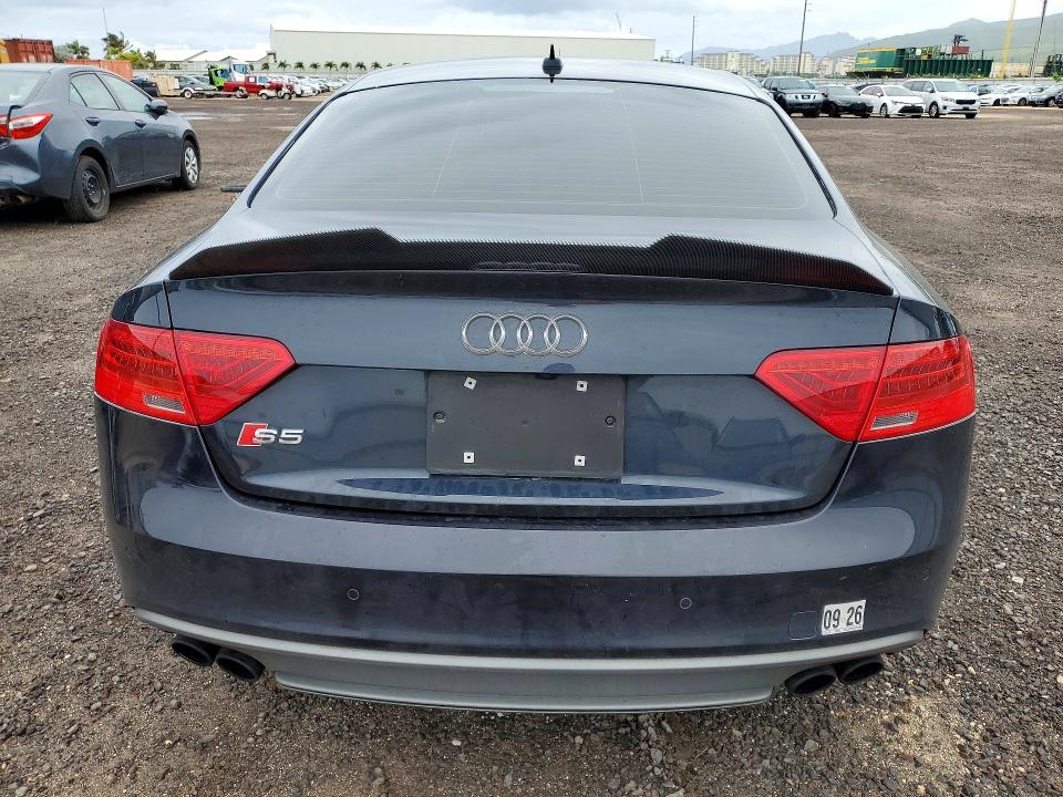 75515215 :رقم المزاد ، WAUV4AFR5GA018646 vin ، 2016 Audi S5 مزاد بيع
