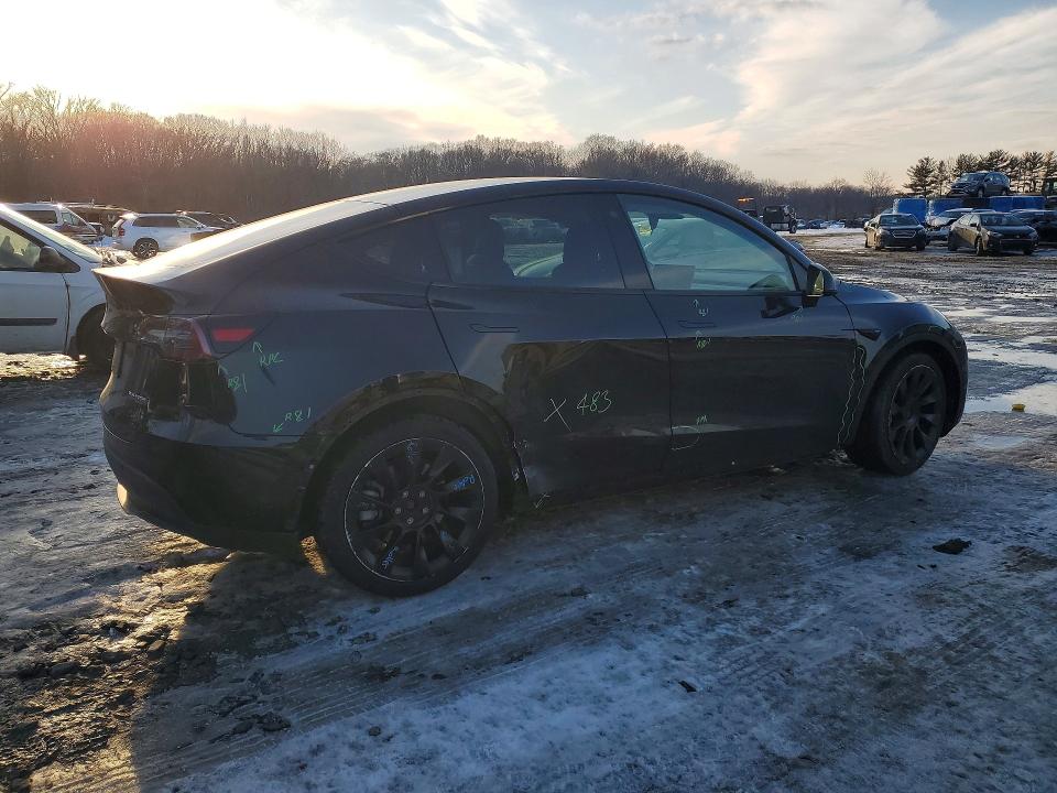 75536365 :رقم المزاد ، 5YJYGDEE0MF209210 vin ، 2021 Tesla Model Y مزاد بيع