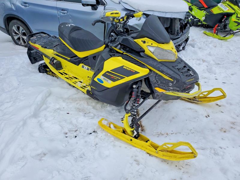 76518095 :رقم المزاد ، 2BPSDBMF2MV000012 vin ، 2021 Ski Renegade مزاد بيع