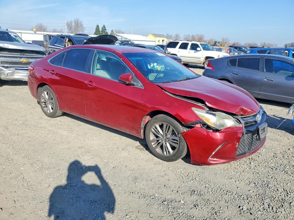 2015 Toyota Camry მანქანა იყიდება აუქციონზე, vin: 4T1BF1FK1FU899051, აუქციონის ნომერი: 75740645