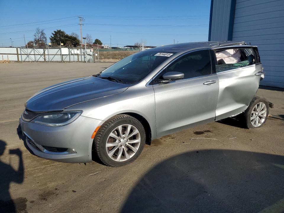 Продаж на аукціоні авто 2015 Chrysler 200 C, vin: 1C3CCCCG3FN624504, номер лоту: 76144815