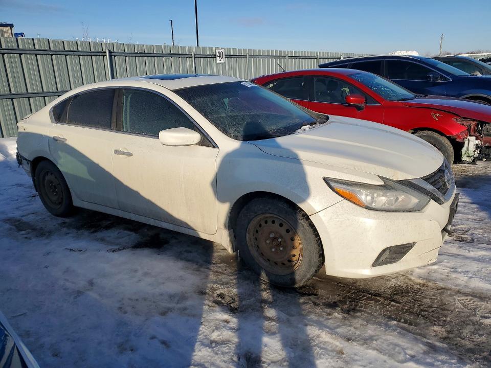 Продаж на аукціоні авто 2017 Nissan Altima, vin: 1N4AL3AP9HC284219, номер лоту: 77743145