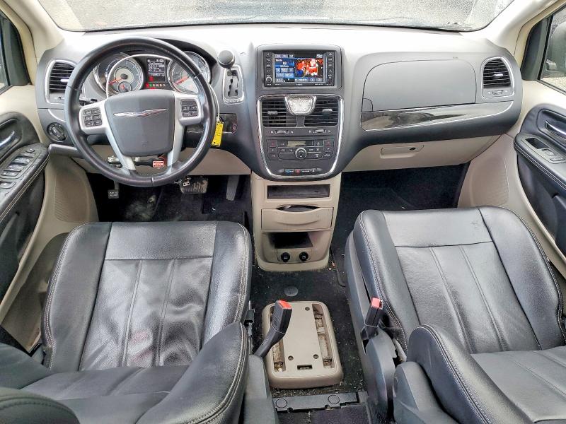 2014 Chrysler Town & Country მანქანა იყიდება აუქციონზე, vin: 2C4RC1BG1ER111166, აუქციონის ნომერი: 77972465