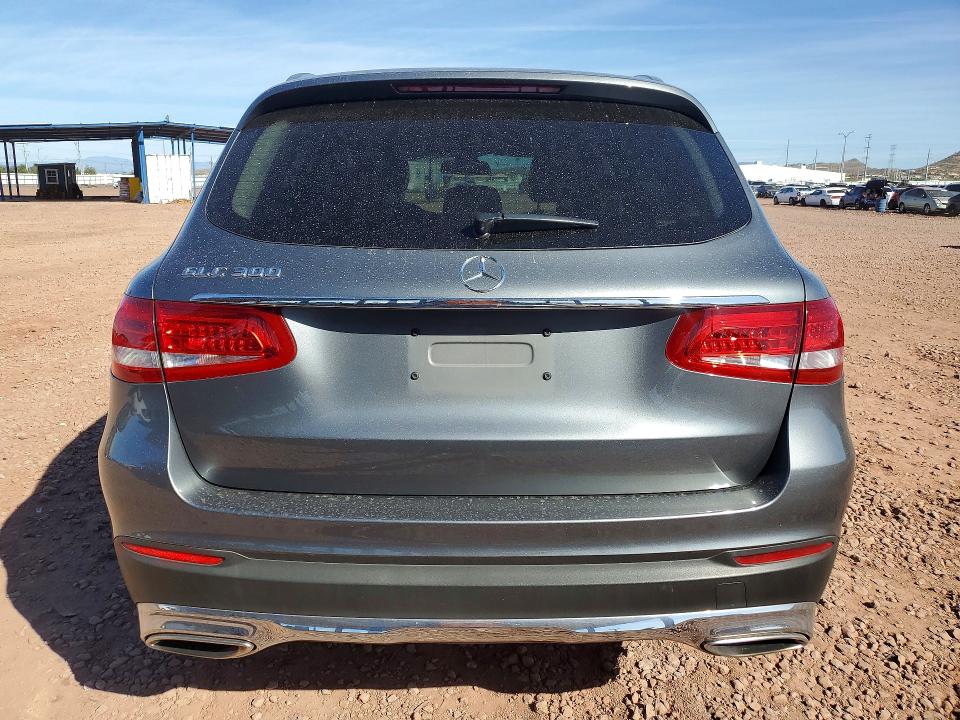 77615285 :رقم المزاد ، WDC0G4JBXHF190749 vin ، 2017 Mercedes-benz Glc مزاد بيع