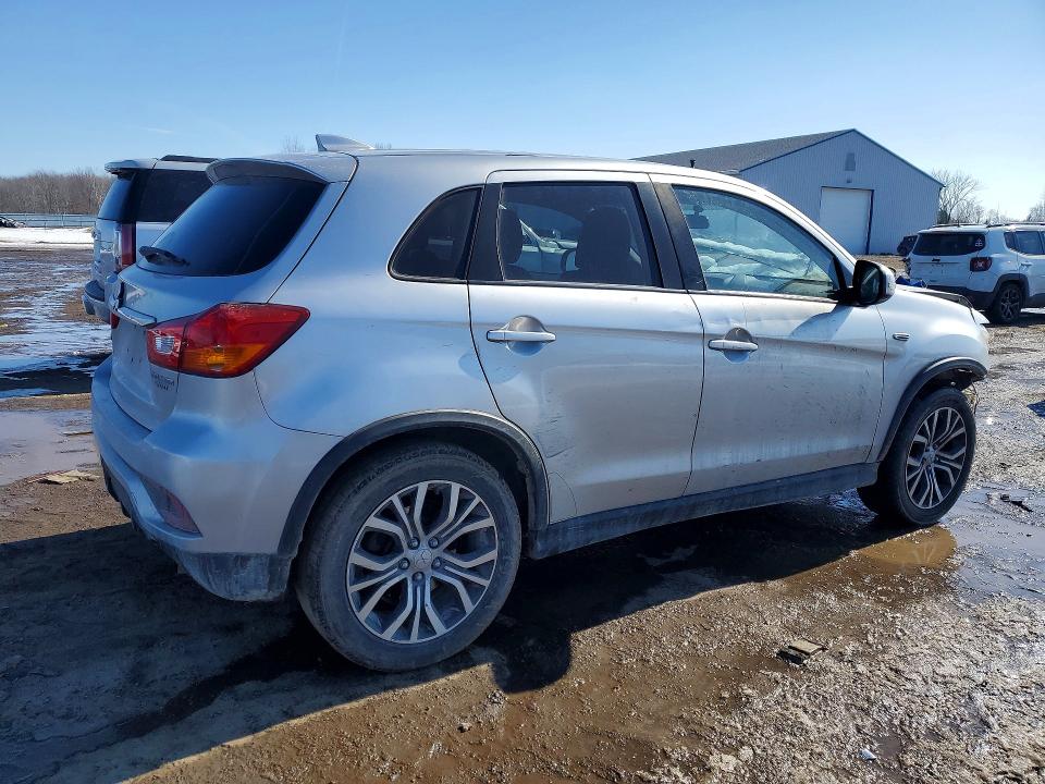 77332395 :رقم المزاد ، JA4AP3AU0JU024953 vin ، 2018 Mitsubishi Outlander Sport مزاد بيع