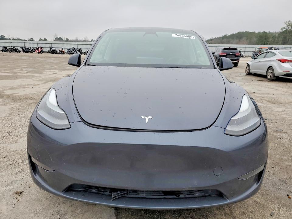 Продажа на аукционе авто 2022 Tesla Model Y, vin: 7SAYGDEF7NF373549, номер лота: 74639005