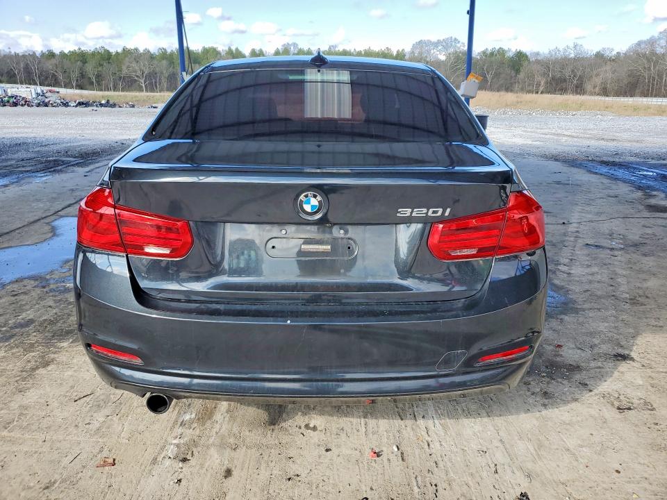 Продаж на аукціоні авто 2018 Bmw 320, vin: WBA8E1G51JNU91322, номер лоту: 78663245