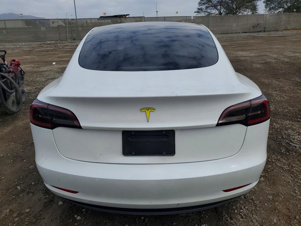 77227785 :رقم المزاد ، 5YJ3E1EA4NF336202 vin ، 2022 Tesla Model 3 مزاد بيع