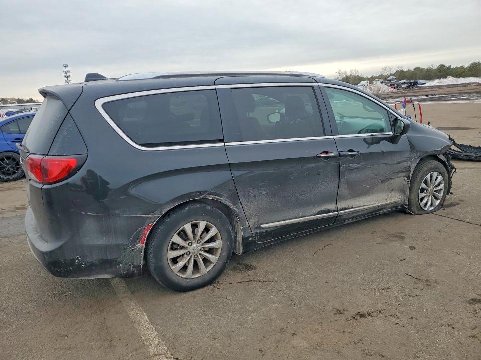 Продажа на аукционе авто 2019 Chrysler Pacifica, vin: 2C4RC1BG8KR609408, номер лота: 76932515