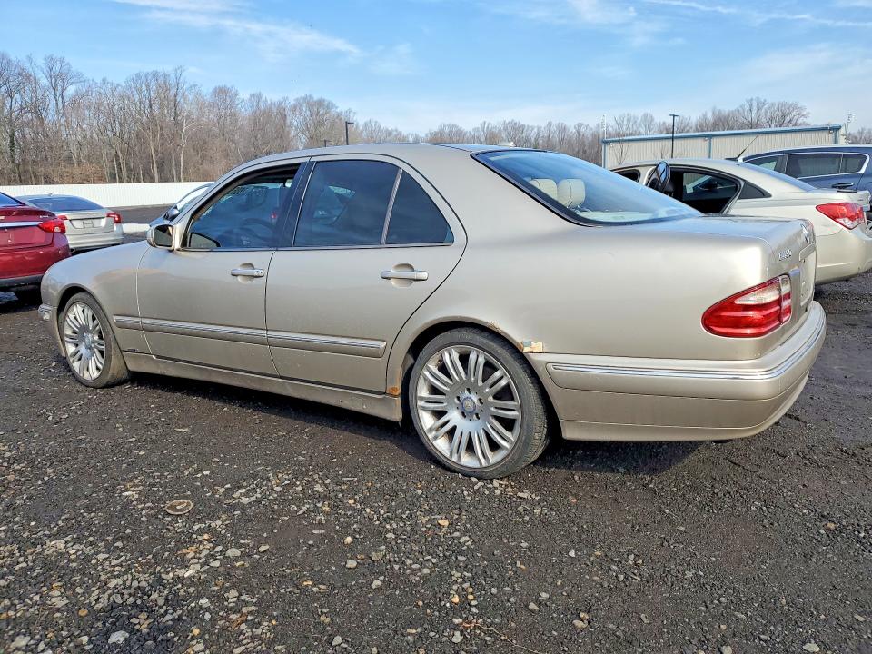 2001 Mercedes-benz E მანქანა იყიდება აუქციონზე, vin: WDBJF70JX1B187675, აუქციონის ნომერი: 78865585