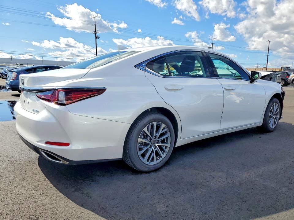 77813635 :رقم المزاد ، 58ACZ1B11SU205812 vin ، 2025 Lexus Es مزاد بيع
