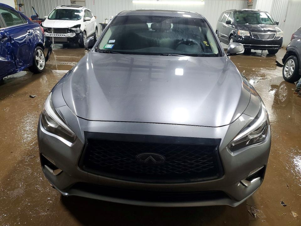 75569775 :رقم المزاد ، JN1EV7AR9JM439255 vin ، 2018 Infiniti Q50 مزاد بيع