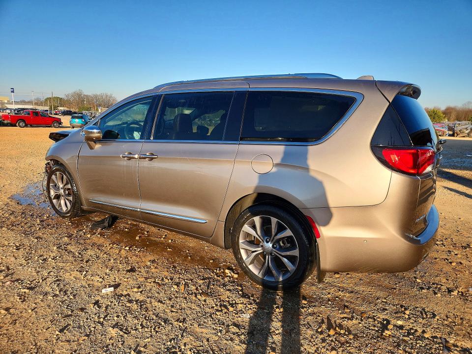 2018 Chrysler Pacifica მანქანა იყიდება აუქციონზე, vin: 2C4RC1GGXJR318352, აუქციონის ნომერი: 78710145