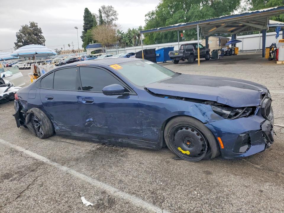 77710325 :رقم المزاد ، WBY33FK05SCT64208 vin ، 2025 Bmw I5 مزاد بيع