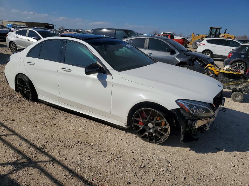 2017 Mercedes-benz C მანქანა იყიდება აუქციონზე, vin: 55SWF6EB9HU197686, აუქციონის ნომერი: 75765335
