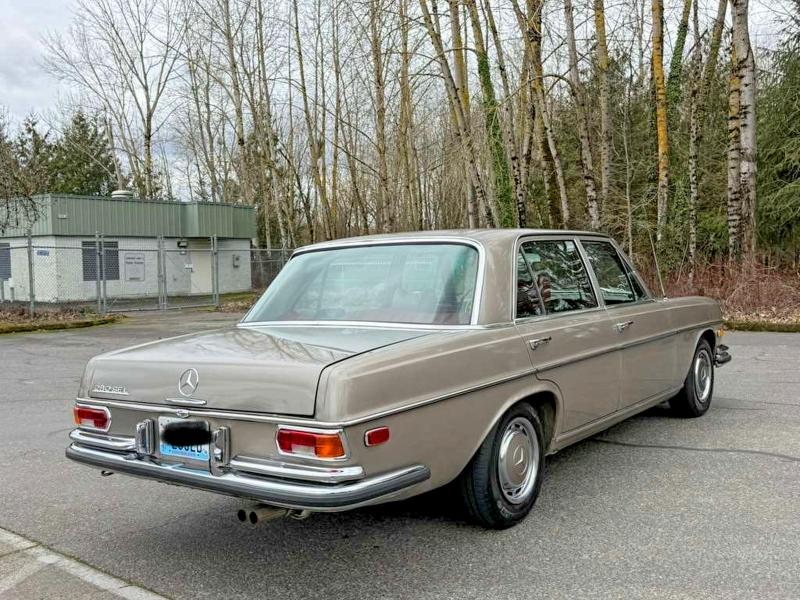 78920645 :رقم المزاد ، 10801912068752 vin ، 1971 Mercedes Benz 280 مزاد بيع